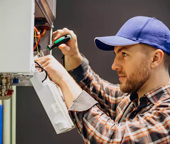 Expert Plumber for Tankless Water Heater Maintenance in Puyallup, WA: Schedule Professional Maintenance Services with Us